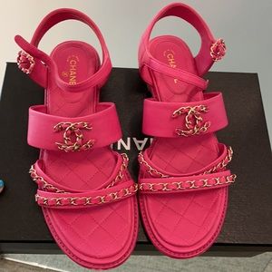 CHANEL - quilted chain link sandals